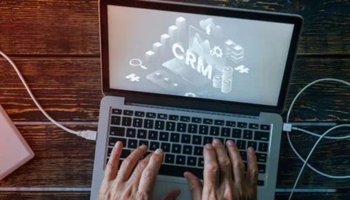 Integração CRM, WhatsApp e E-mail Automatize Interações